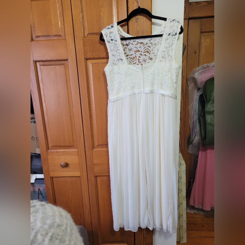 Davids Bridal Elegant Ivory White Lace & Chiffon Sleeveless Dress W/ Slit 14 - Picture 8 of 14